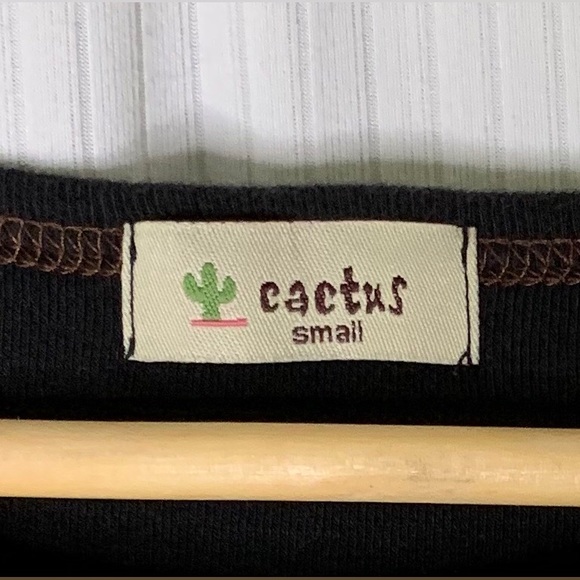 Cactus - Unique Fully Detailed Short Sleeve T-shirt With Ladybug Image - Small - Picture 7 of 8